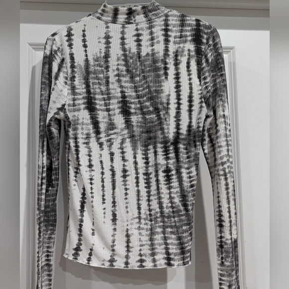 Rebellious One Long Sleeve Form Fitted Top, size small - Picture 4 of 5